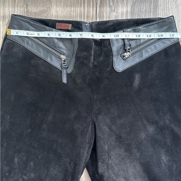 Danier Leather Pants - Picture 10 of 11